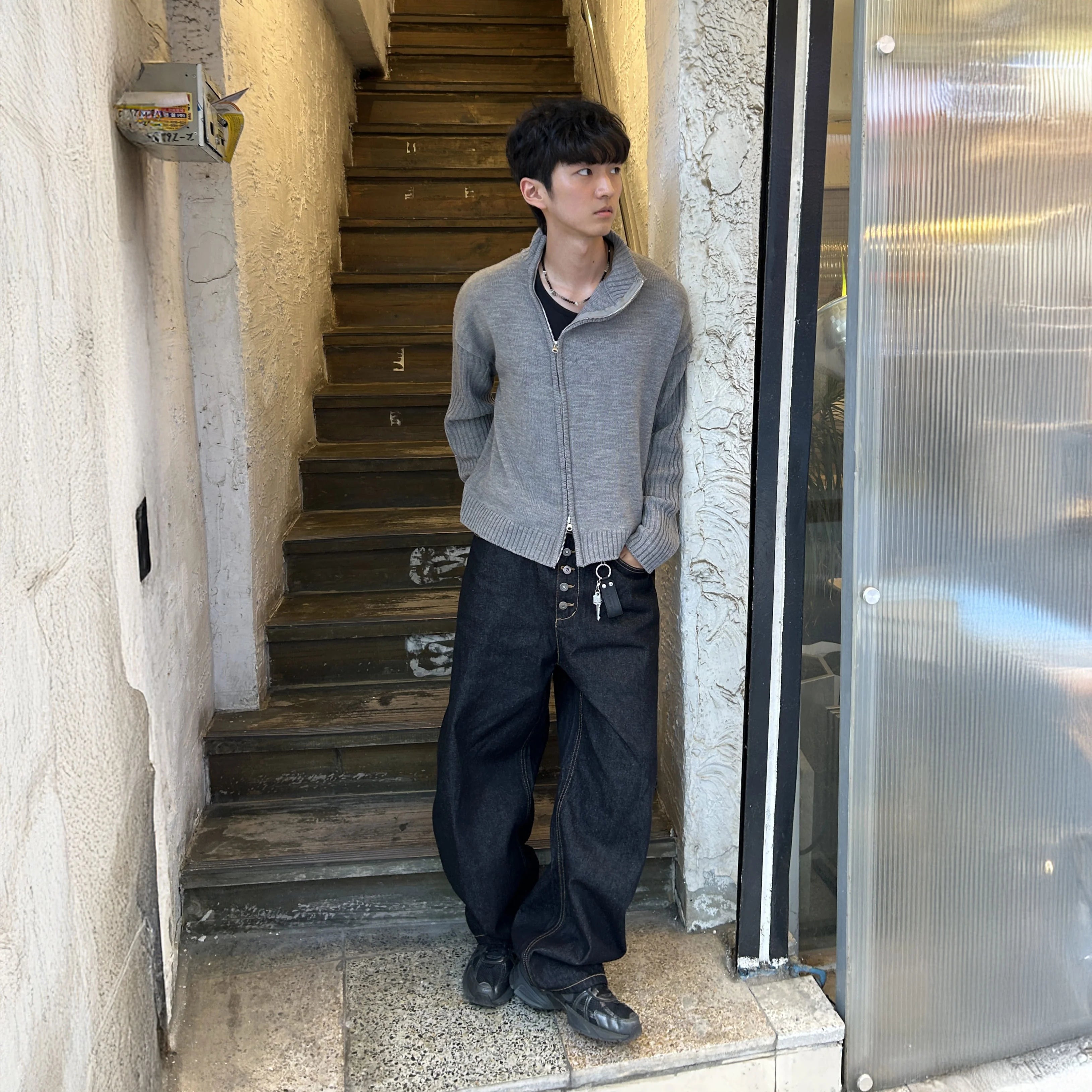 四扣彎刀牛仔褲 Four-Button Curved Denim - 圖 2