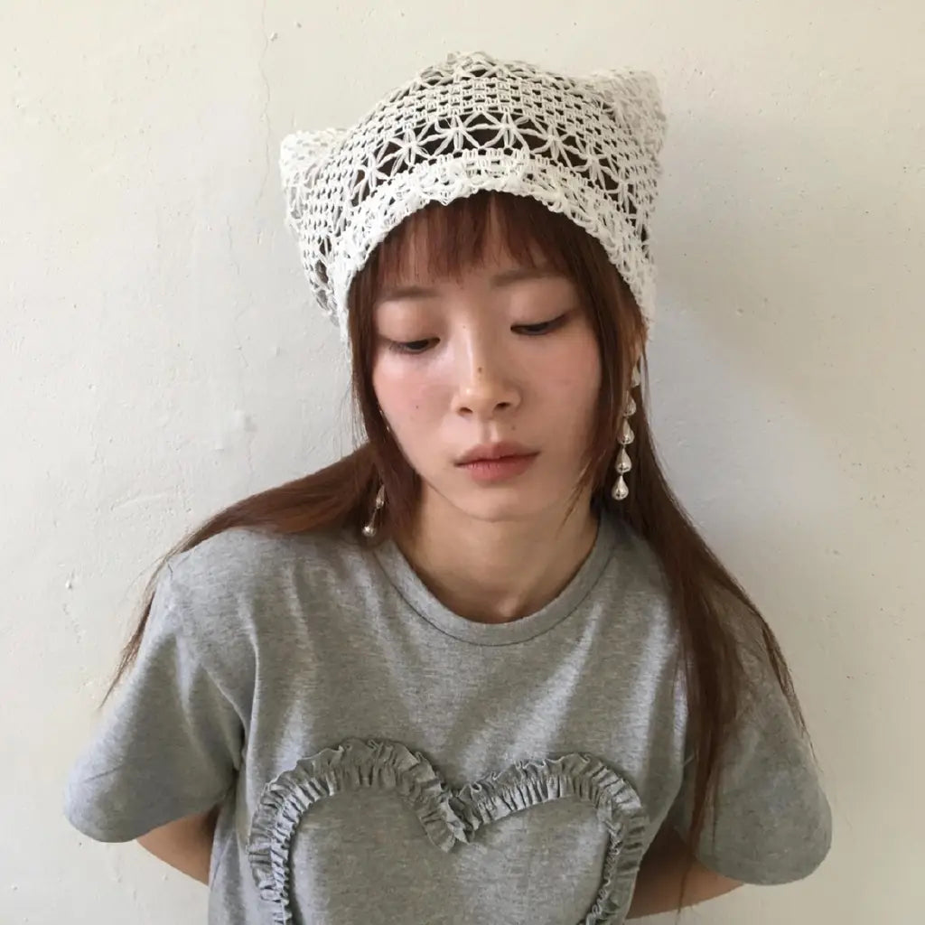 鏤空花紋帽子Beanie