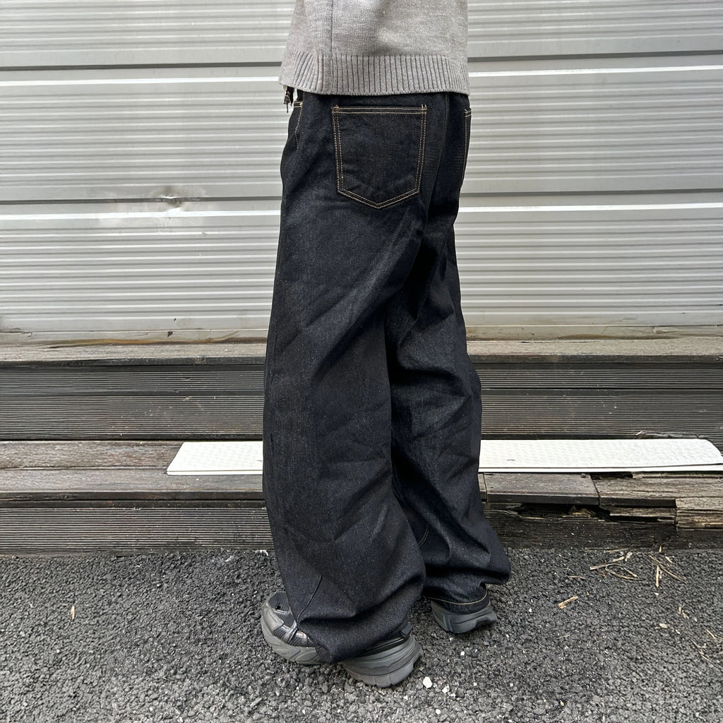 四扣彎刀牛仔褲 Four-Button Curved Denim - 圖 3