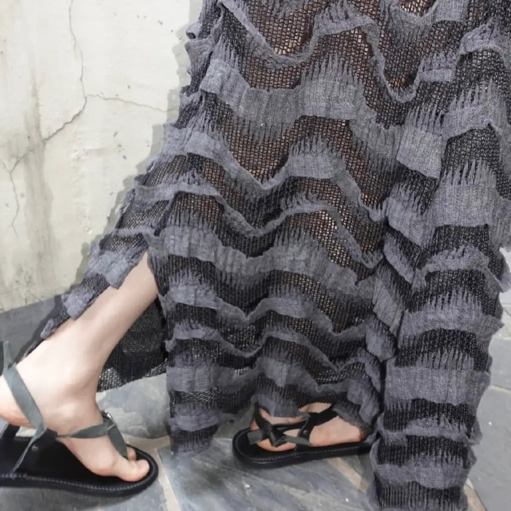 波浪鏤空針織長裙 Wave-Tiered Knit Maxi Skirt