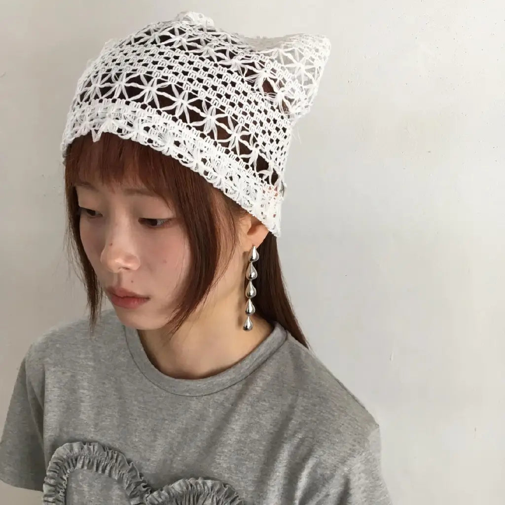 鏤空花紋帽子Beanie